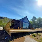 Stylish With Private Bathroom And Entrance Στάβανγκερ